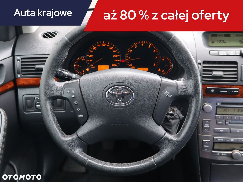 Toyota Avensis - 16