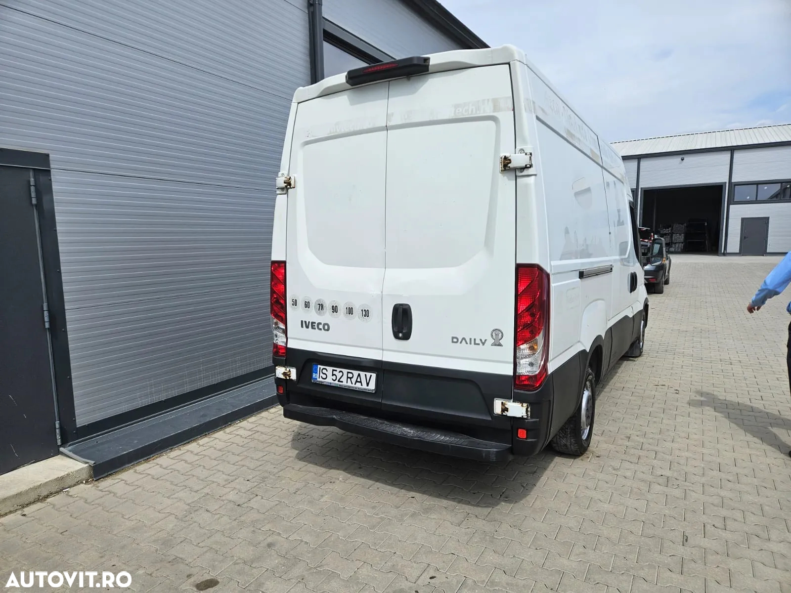 Iveco DAILY 35S13 - 6
