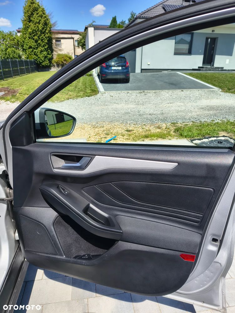 Ford Focus 1.0 EcoBoost Trend Edition Business - 8