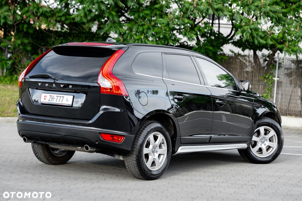 Volvo XC 60 D5 AWD Momentum - 12