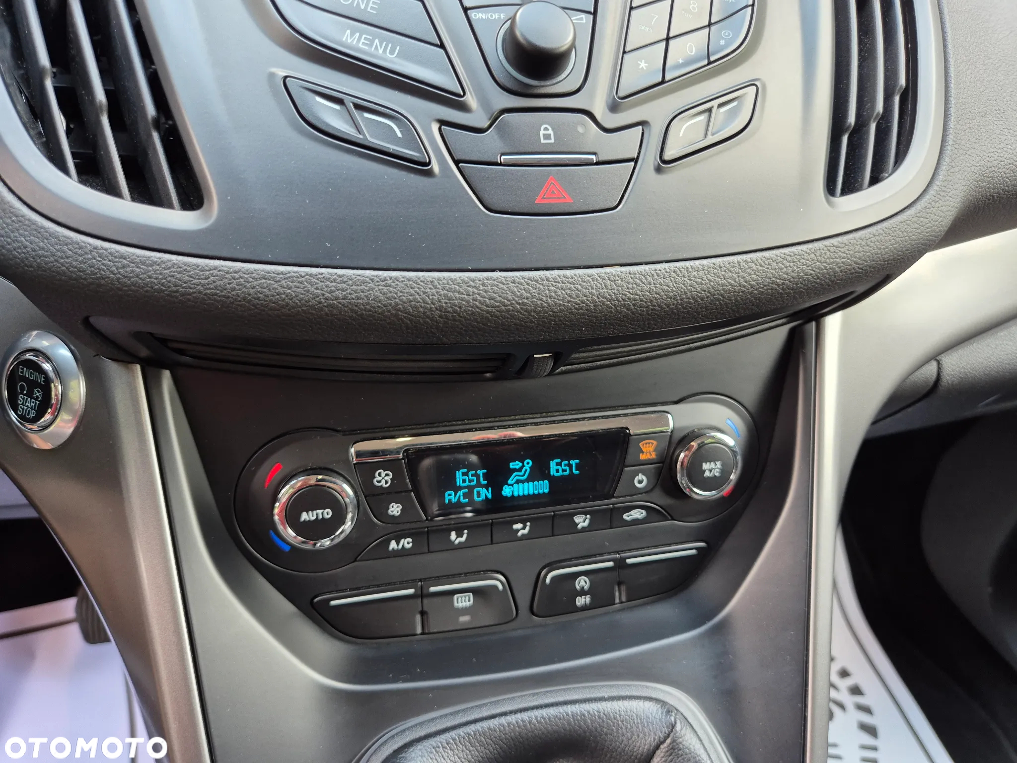 Ford Kuga - 12
