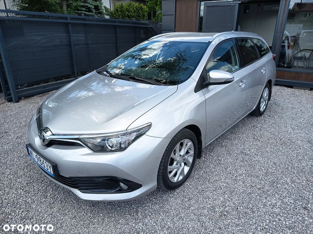 Toyota Auris 1.6 Dynamic - 4