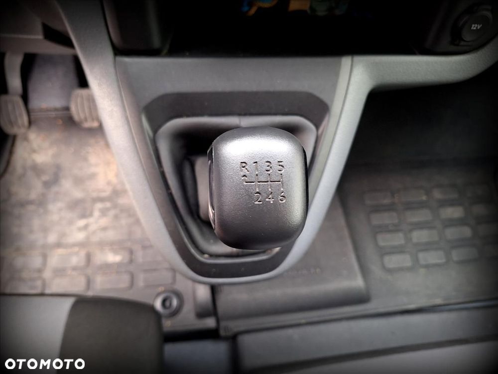 Citroën jumpy - 17