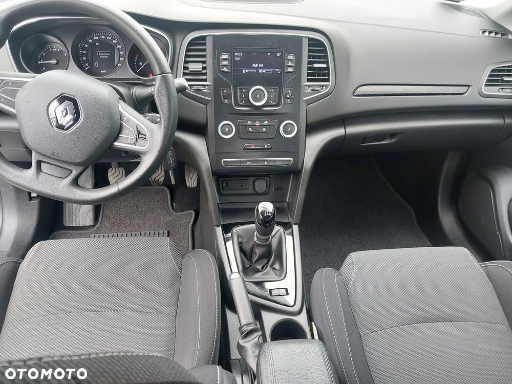 Renault Megane 1.2 Energy TCe Limited - 6