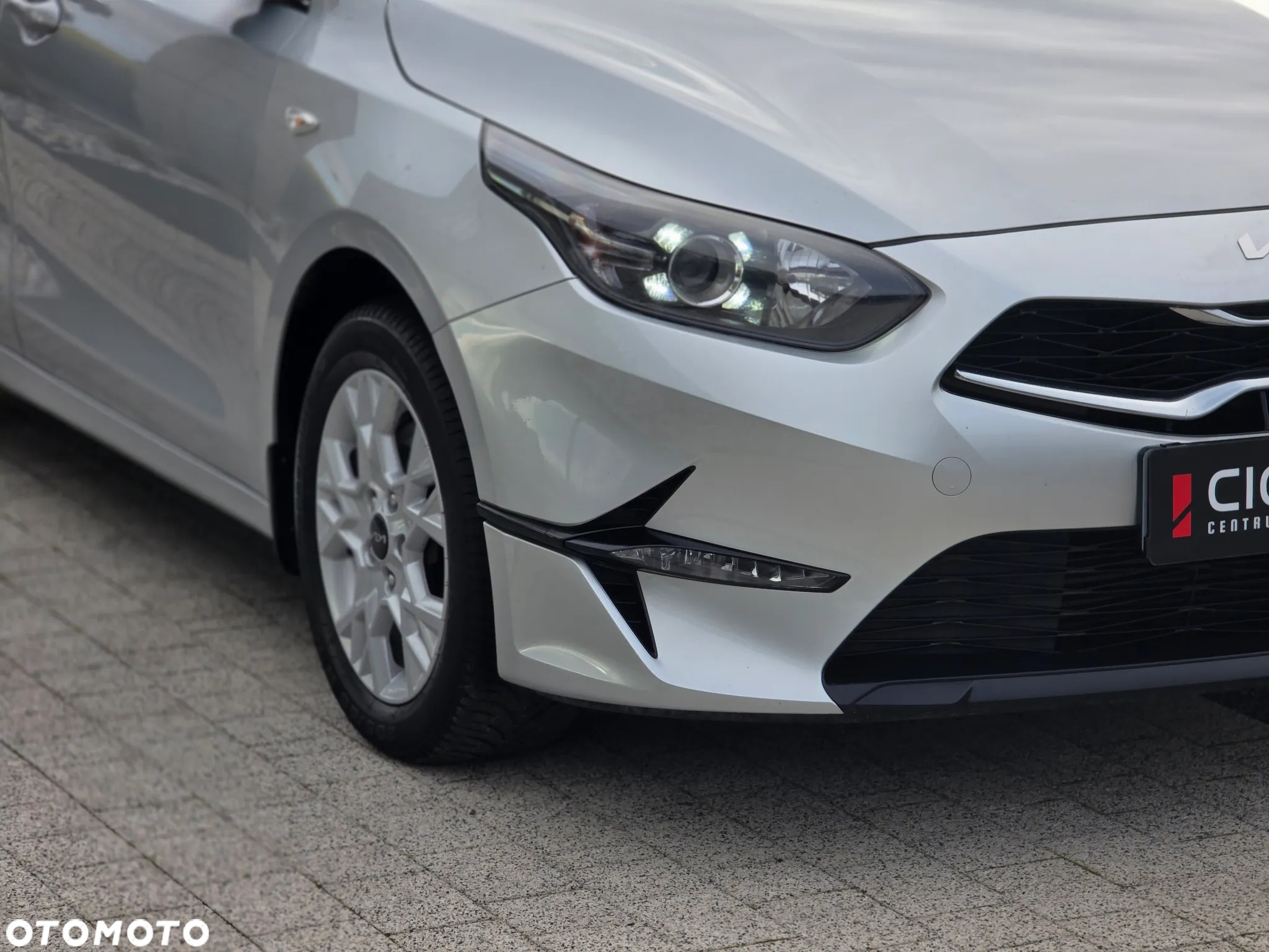 Kia Ceed 1.5 T-GDI L Business Line - 12
