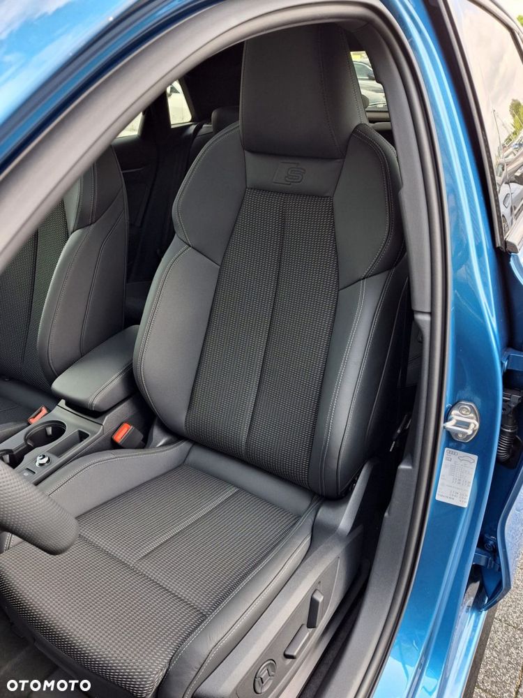 Audi A3 Sportback - 12