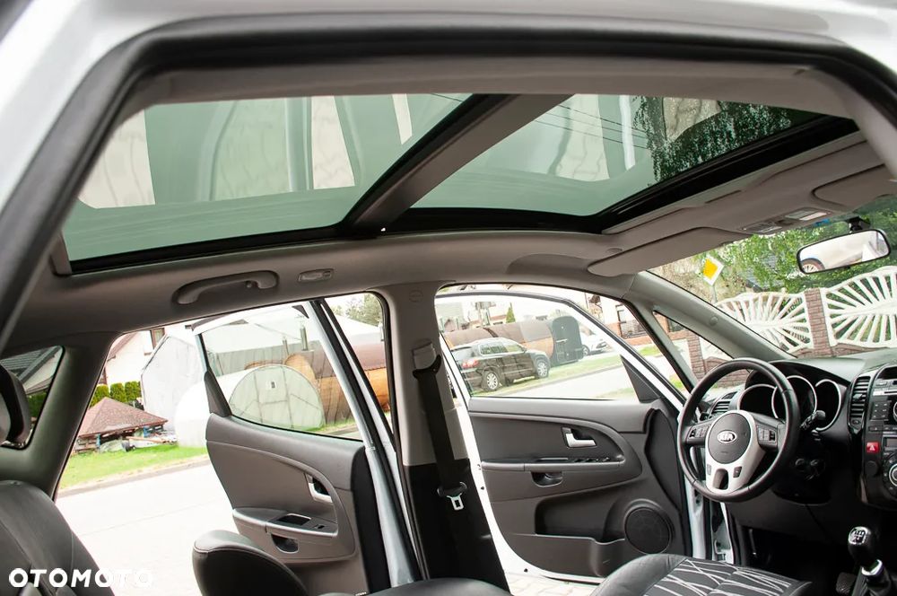 Kia Venga 1.4 S - 8