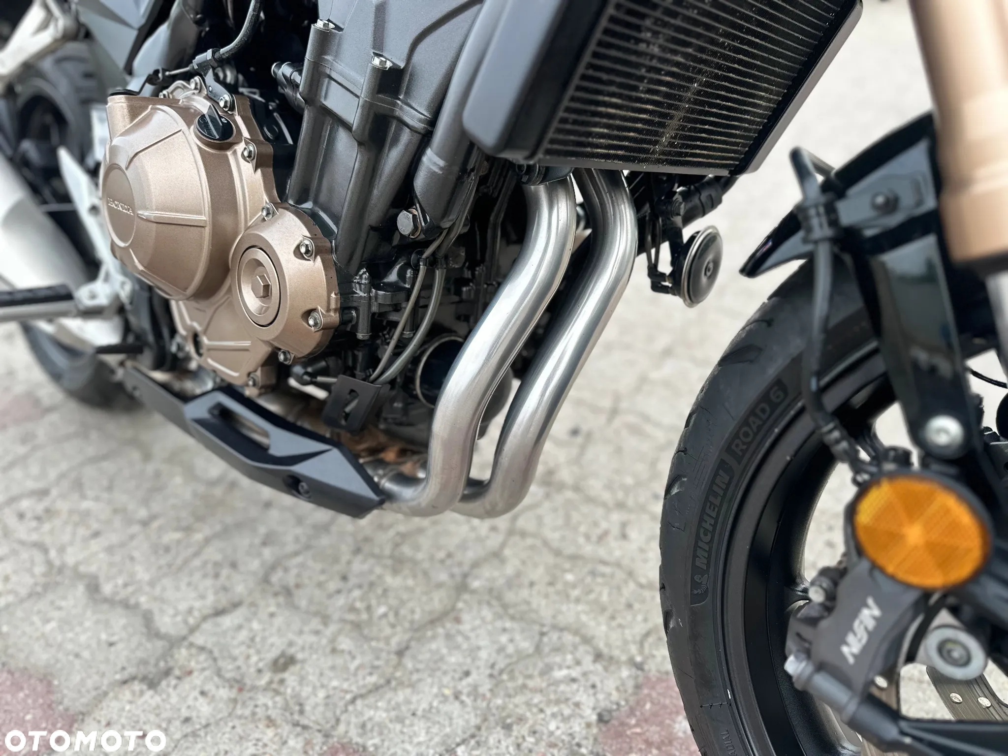 Honda CB - 11