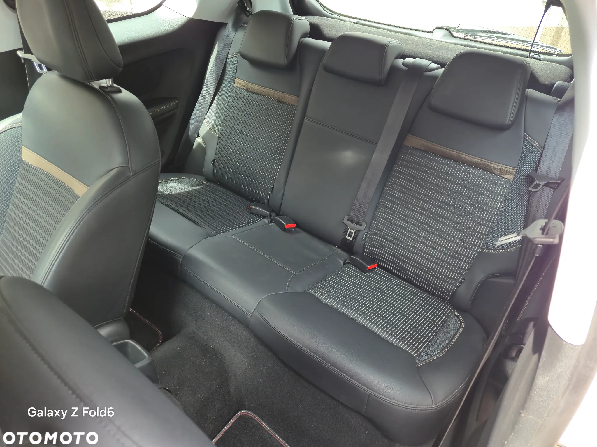 Peugeot 208 95 VTI Active - 12