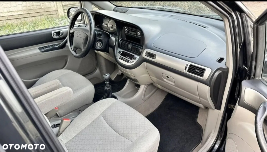 Chevrolet Rezzo 2.0 16V CDX / Premium - 7