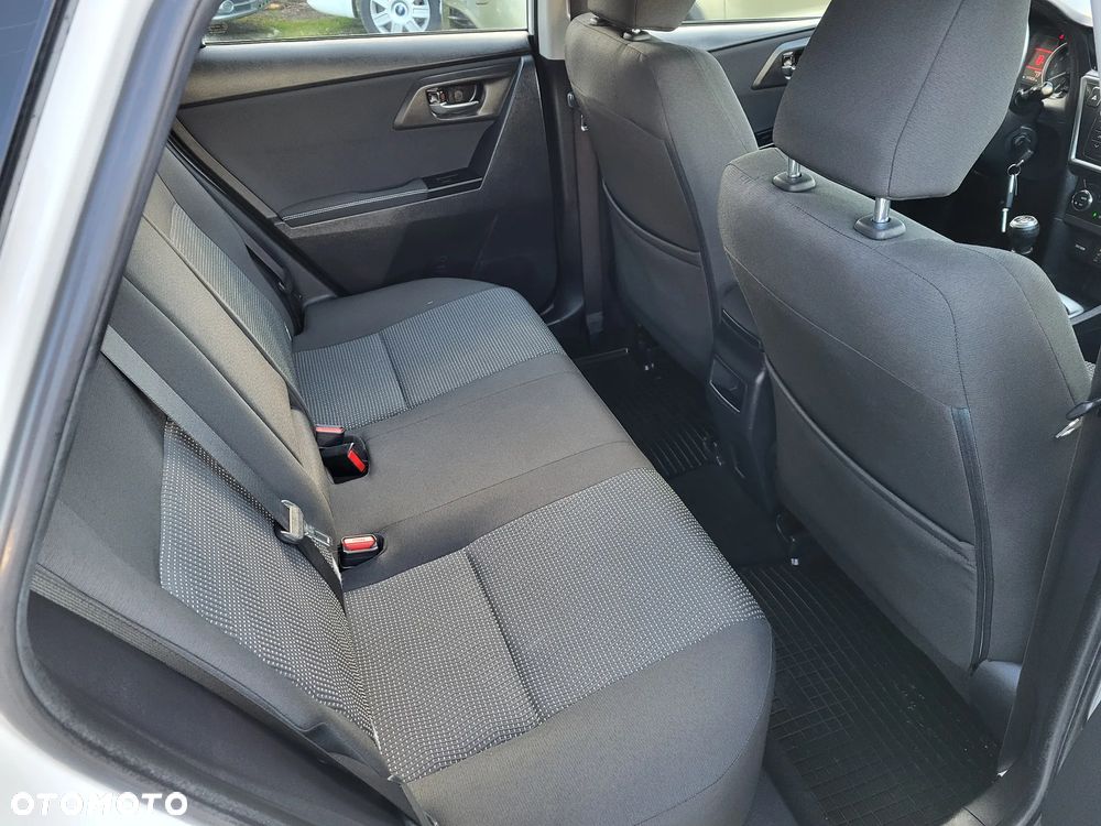 Toyota Auris - 24