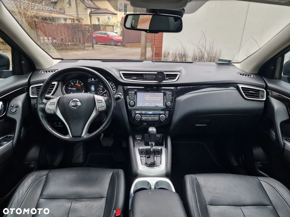Nissan Qashqai 1.6 DCi Xtronic TEKNA - 9