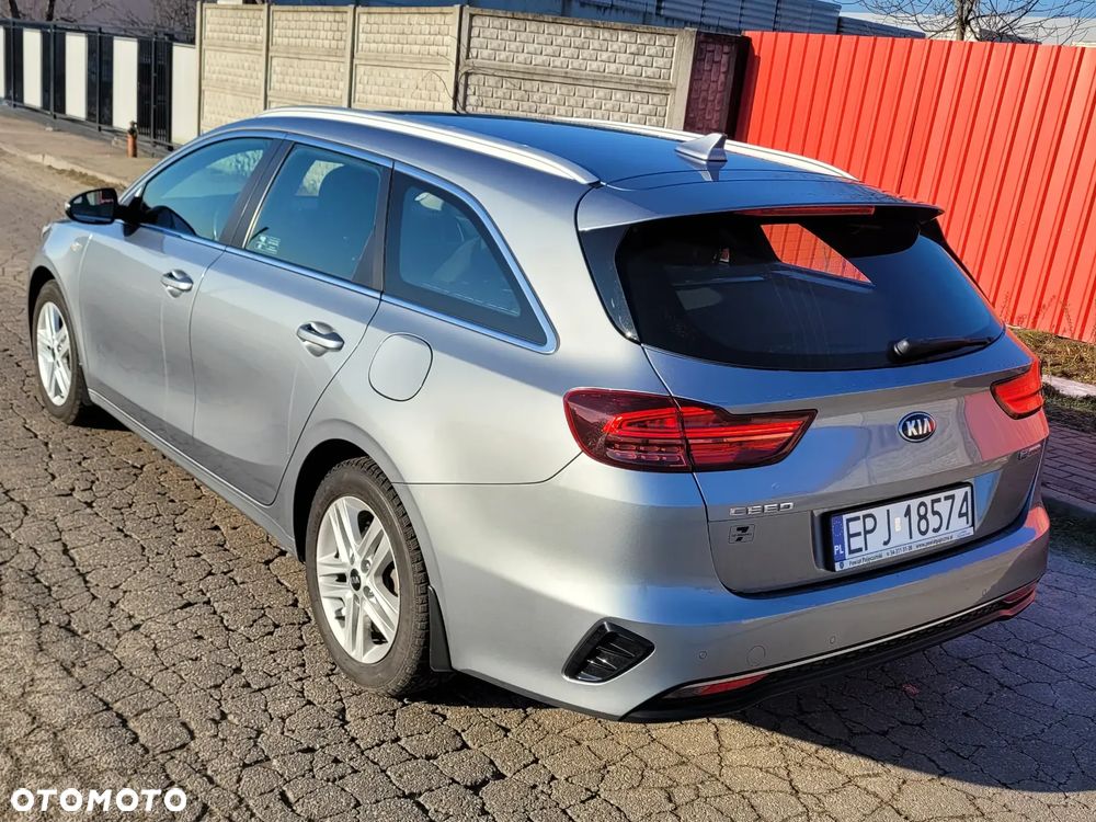 Kia Ceed 1.6 CRDi mHEV M - 5