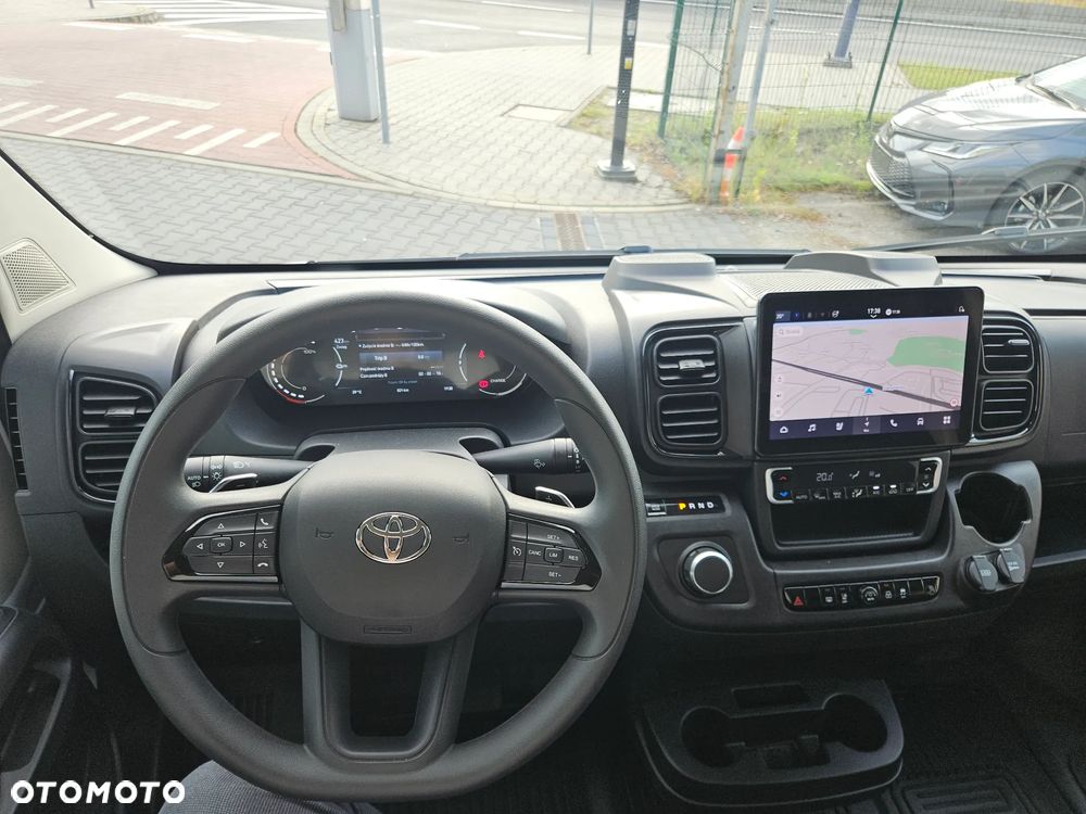 Toyota Proace MAX - 10