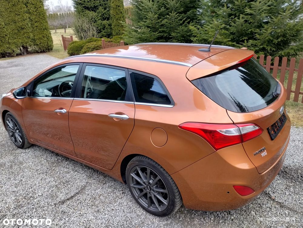 Hyundai i30 blue Kombi 1.6 GDi Trend - 13