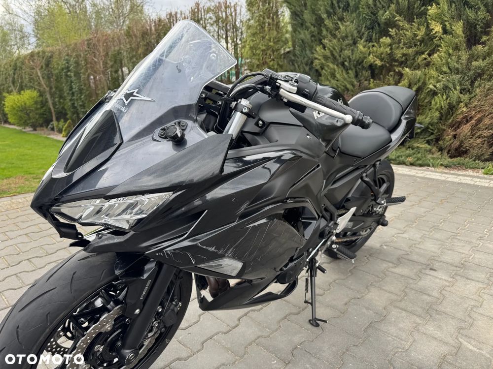 Kawasaki Ninja - 11