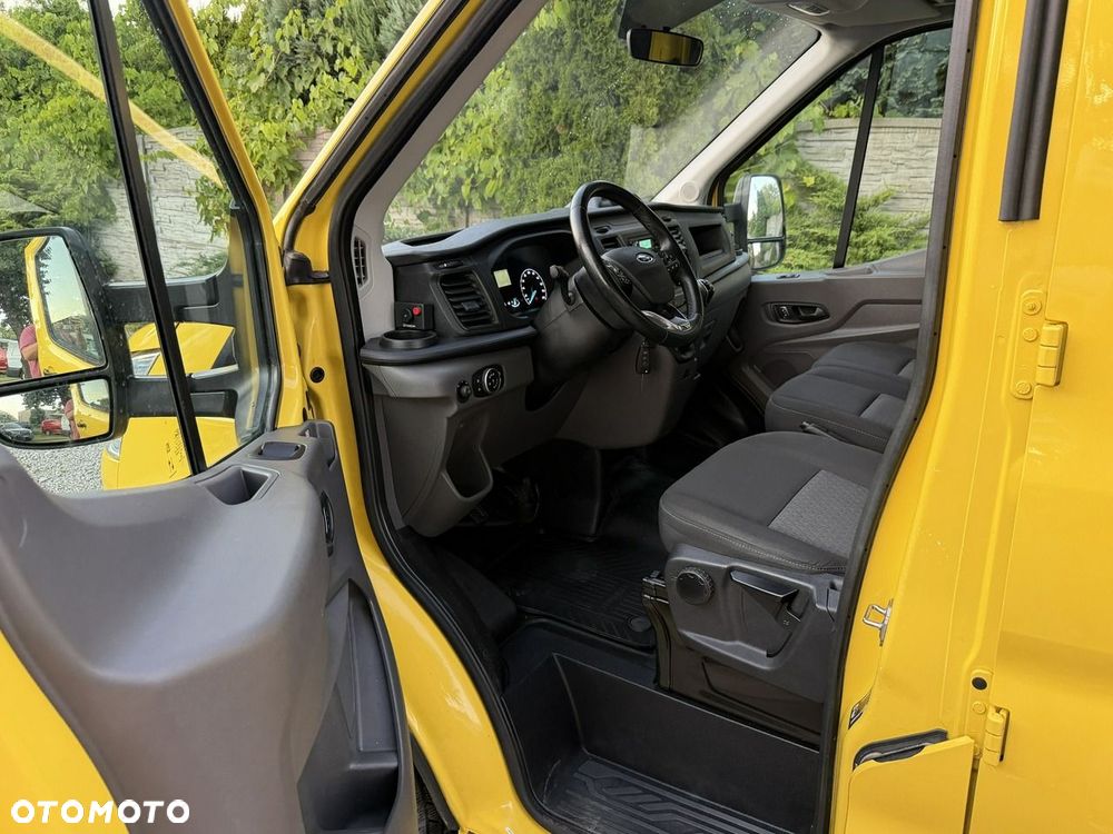 Ford Transit - 18