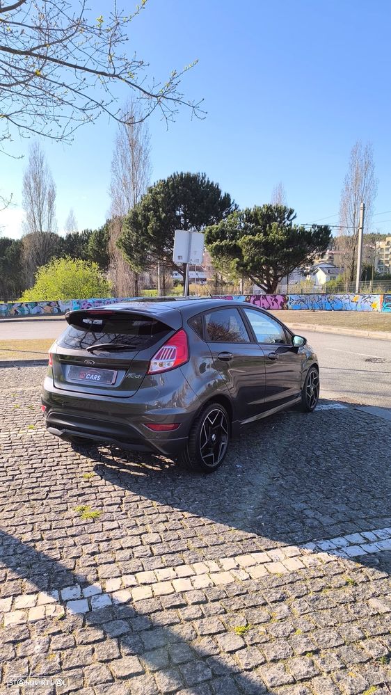Ford Fiesta 1.5 TDCi S&S ST-LINE - 6