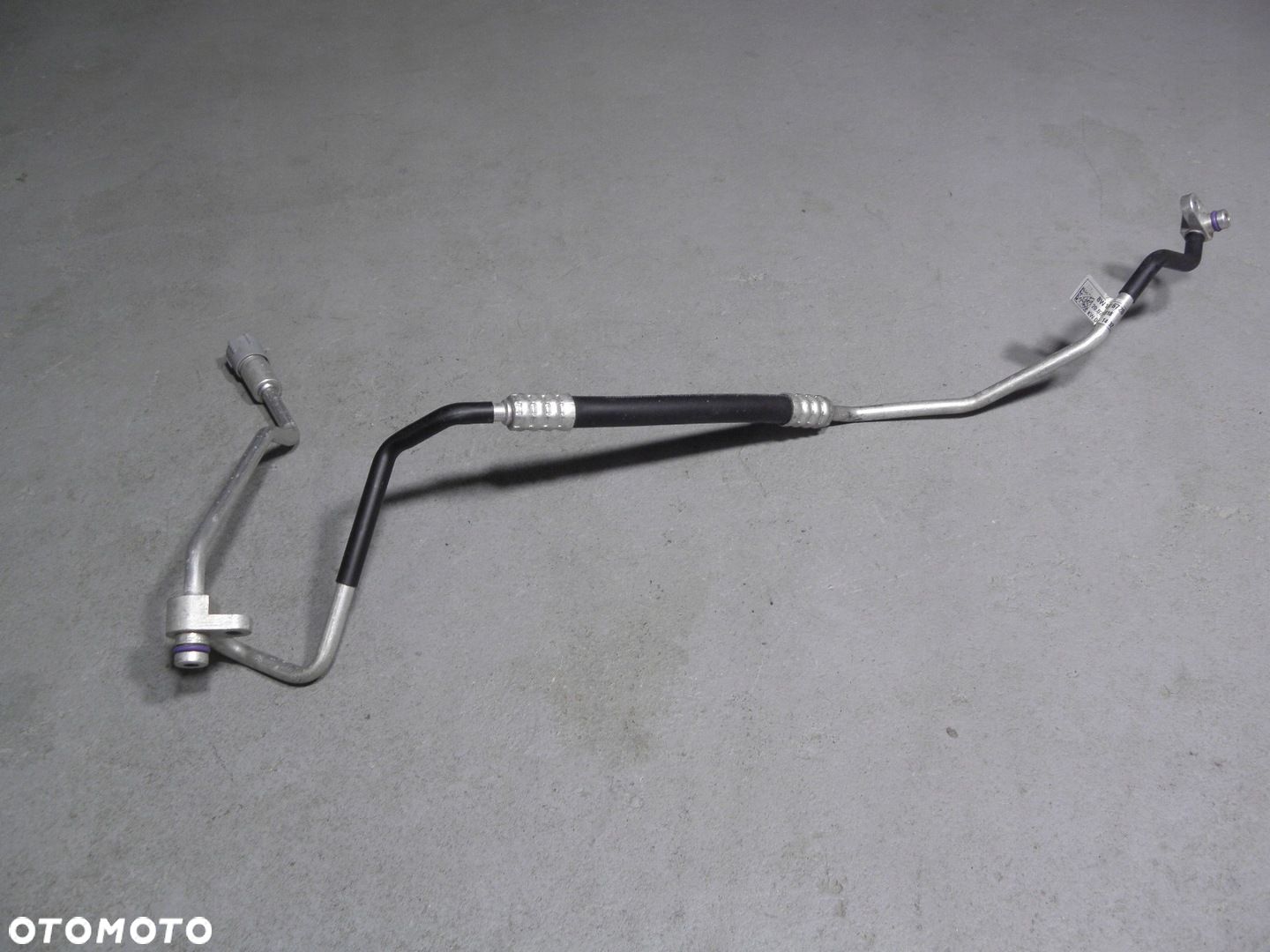 AUDI A4 B9 // WĄŻ PRZEWÓD KLIMATYZACJI 8W1816720 - 1
