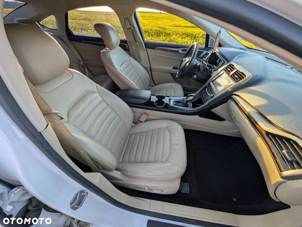 Ford Mondeo - 17