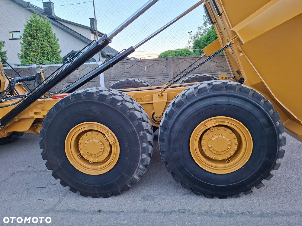 Caterpillar 725 - 28