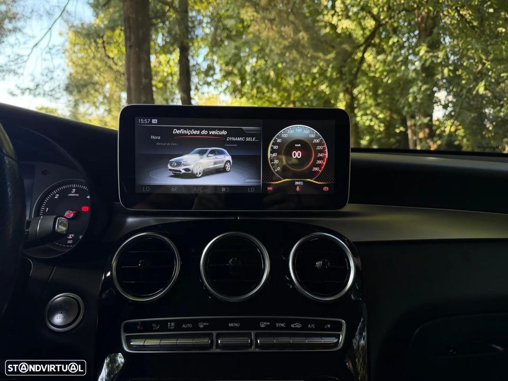 Mercedes-Benz GLC 220 d 4Matic 9G-TRONIC AMG Line - 31