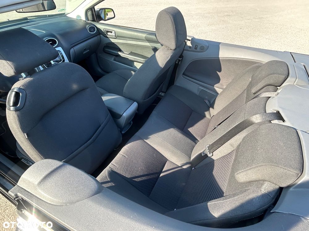 Ford Focus 2.0 16V Sport - 28