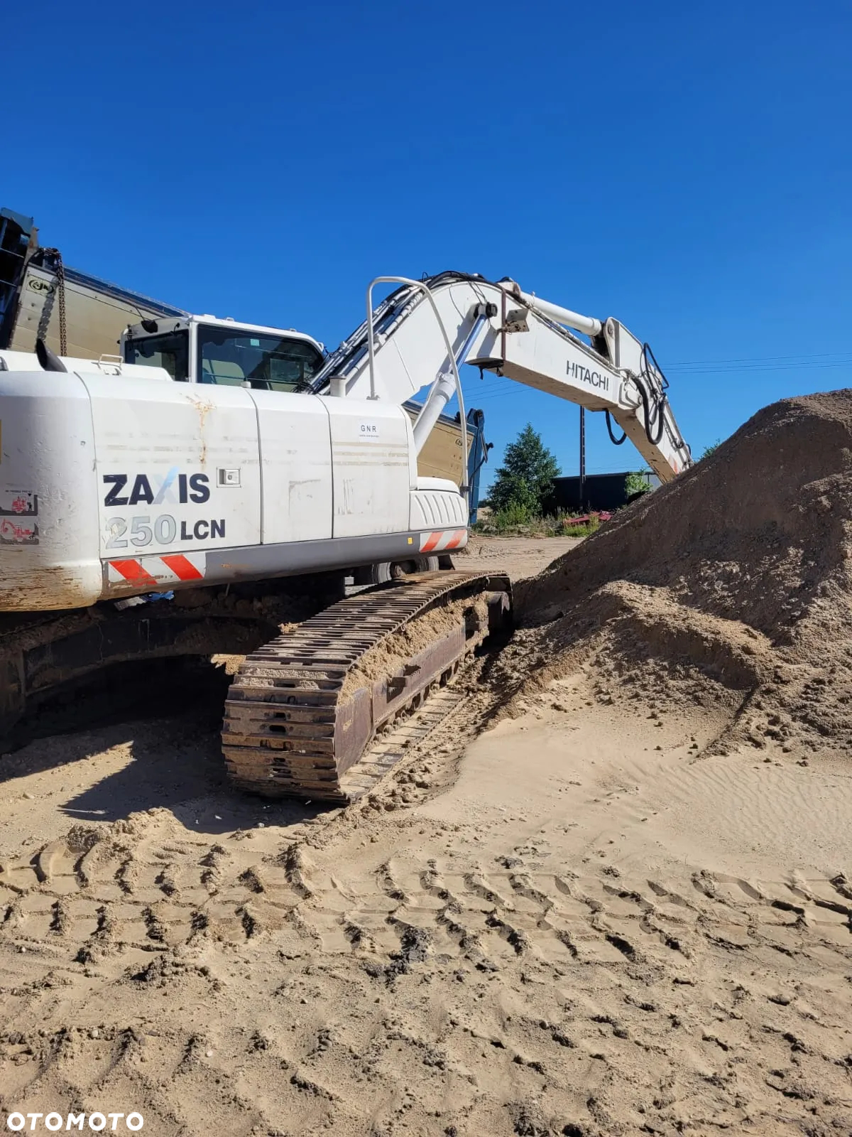Hitachi ZX 250 LCN - 4