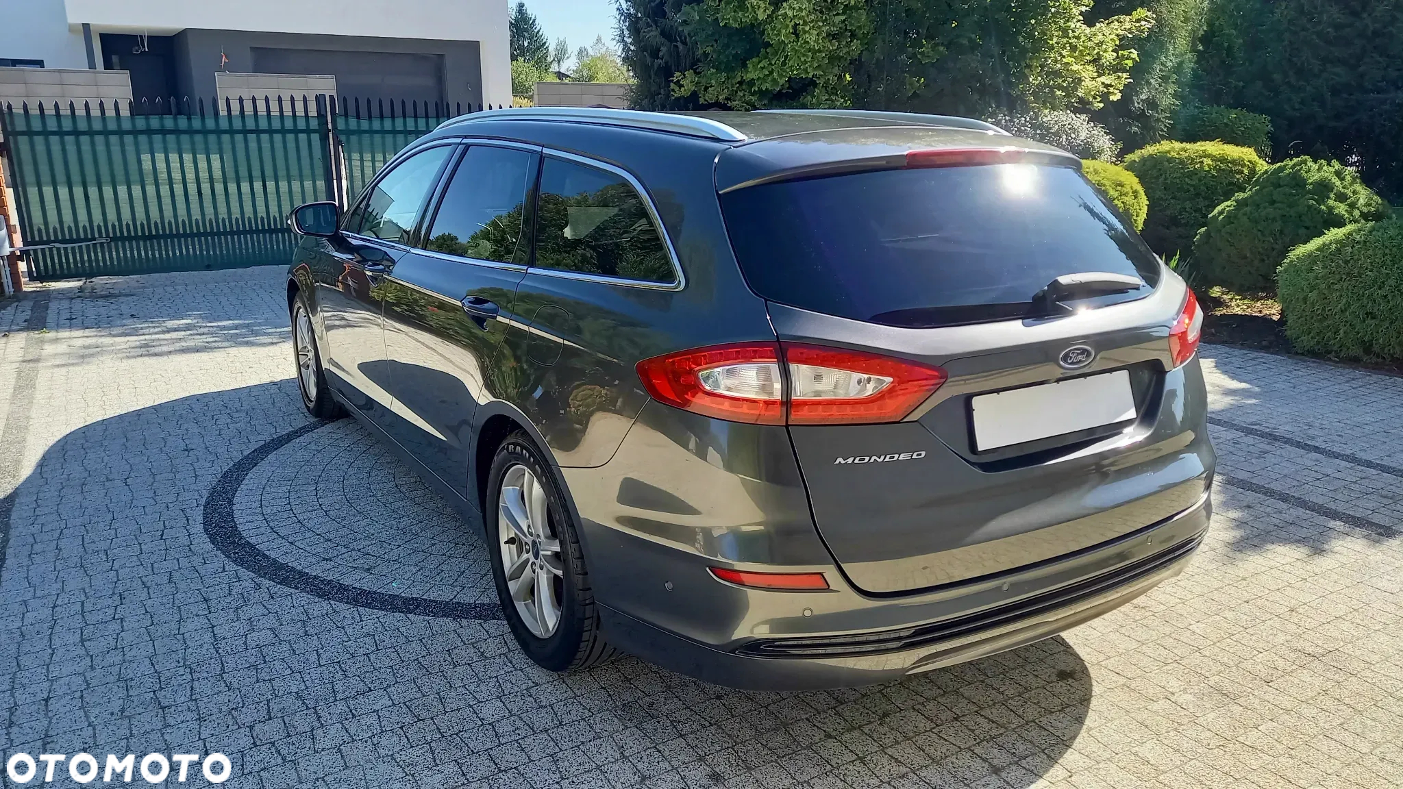 Ford Mondeo - 12