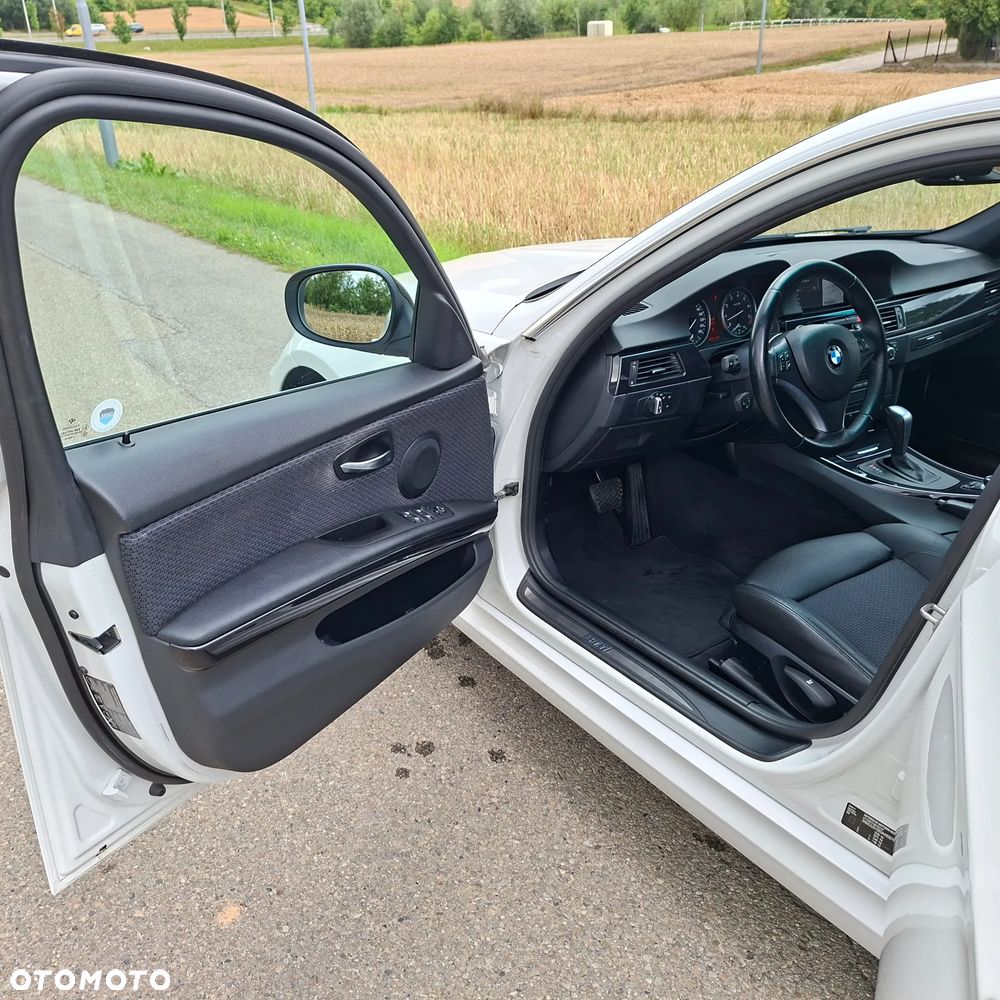 BMW Seria 3 325i xDrive - 20