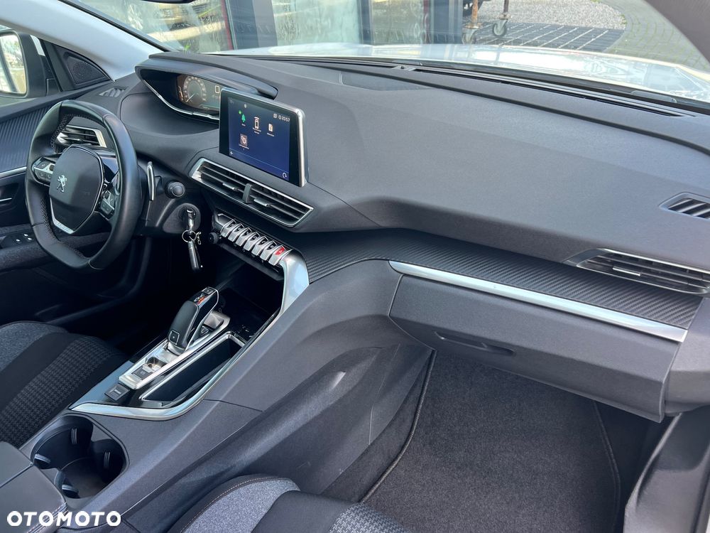 Peugeot 3008 1.6 BlueHDi Allure S&S EAT6 - 12