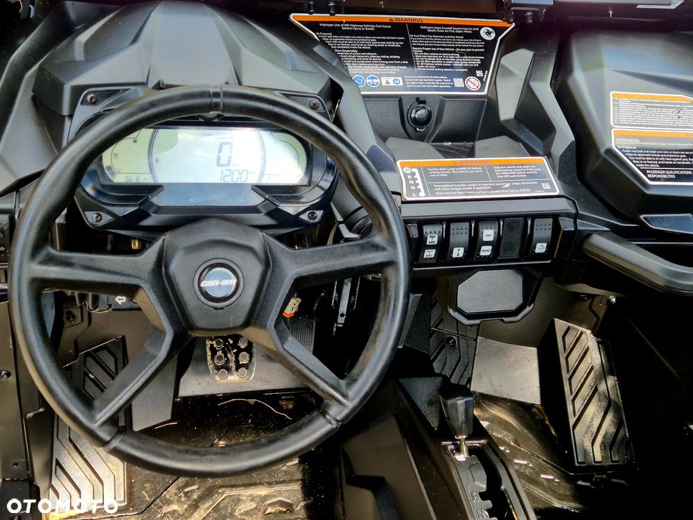 Can-Am Maverick - 25