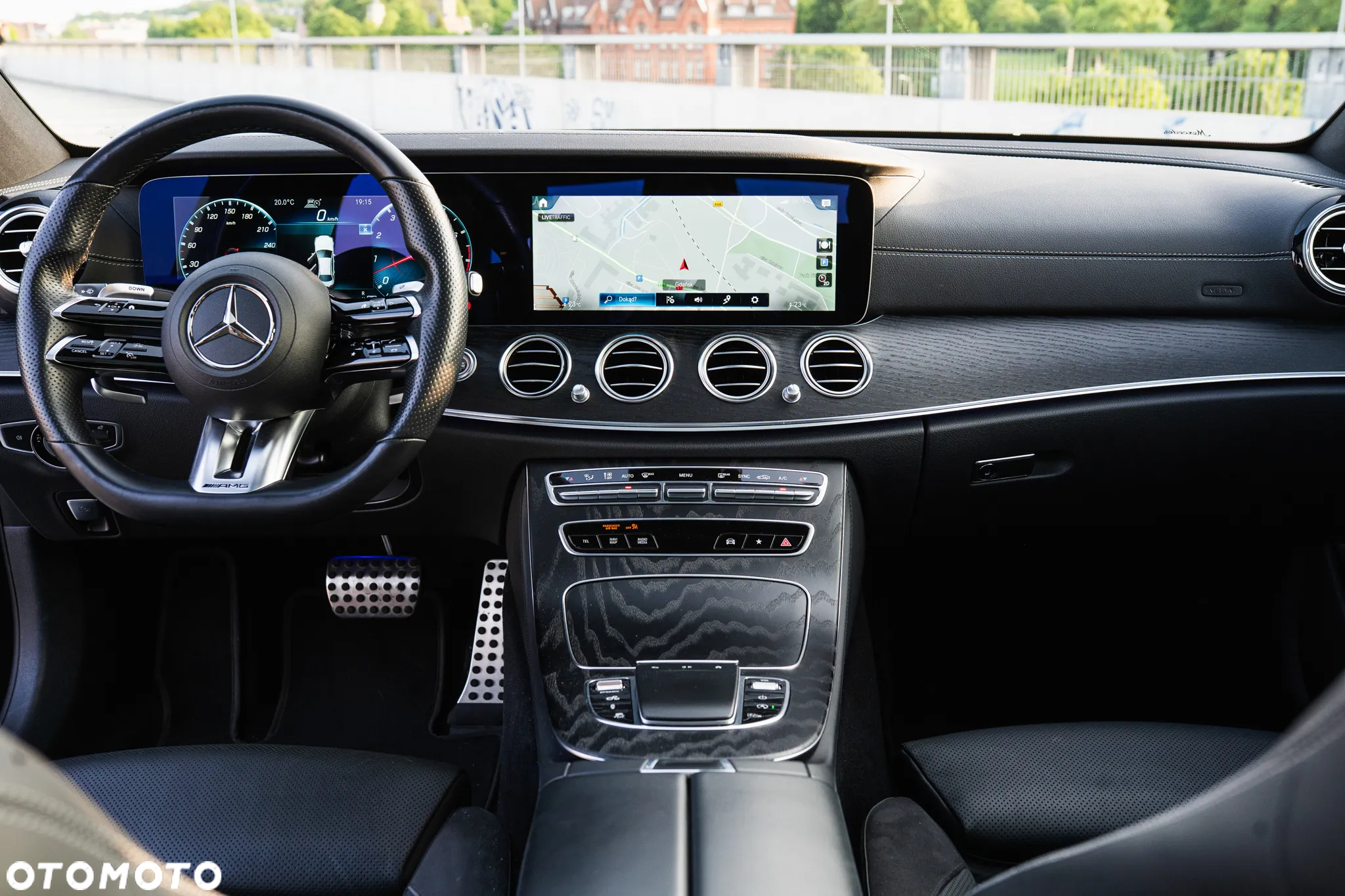 Mercedes-Benz Klasa E AMG 53 4Matic AMG Speedshift 9G-TCT - 22