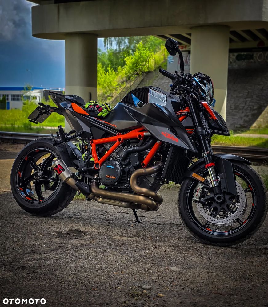 KTM Super Duke - 22
