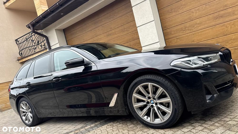 BMW Seria 5 520d Sport Line - 12