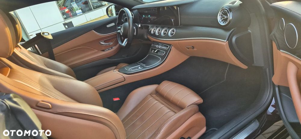 Mercedes-Benz Klasa E Coupe [C 238] 16 - 15