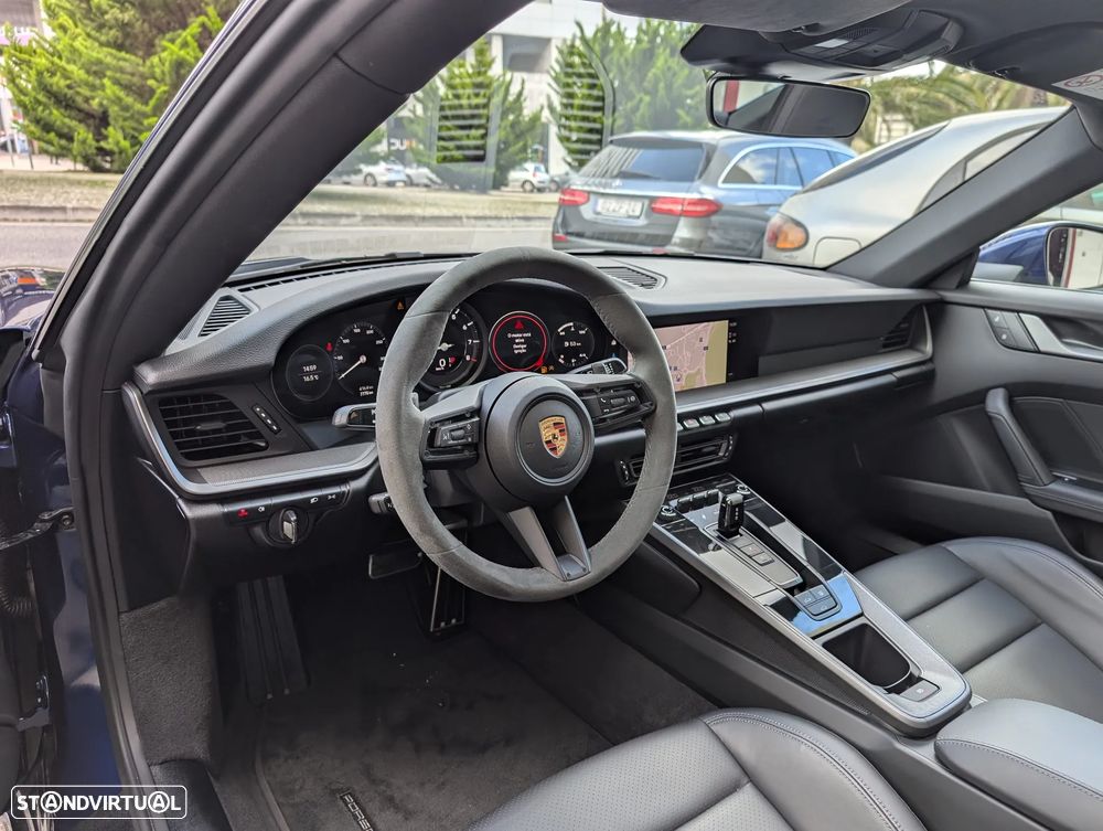 Porsche 911 (992) Carrera PDK - 13