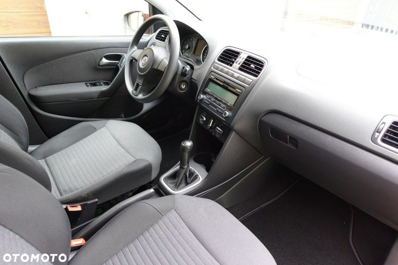 Volkswagen Polo - 11