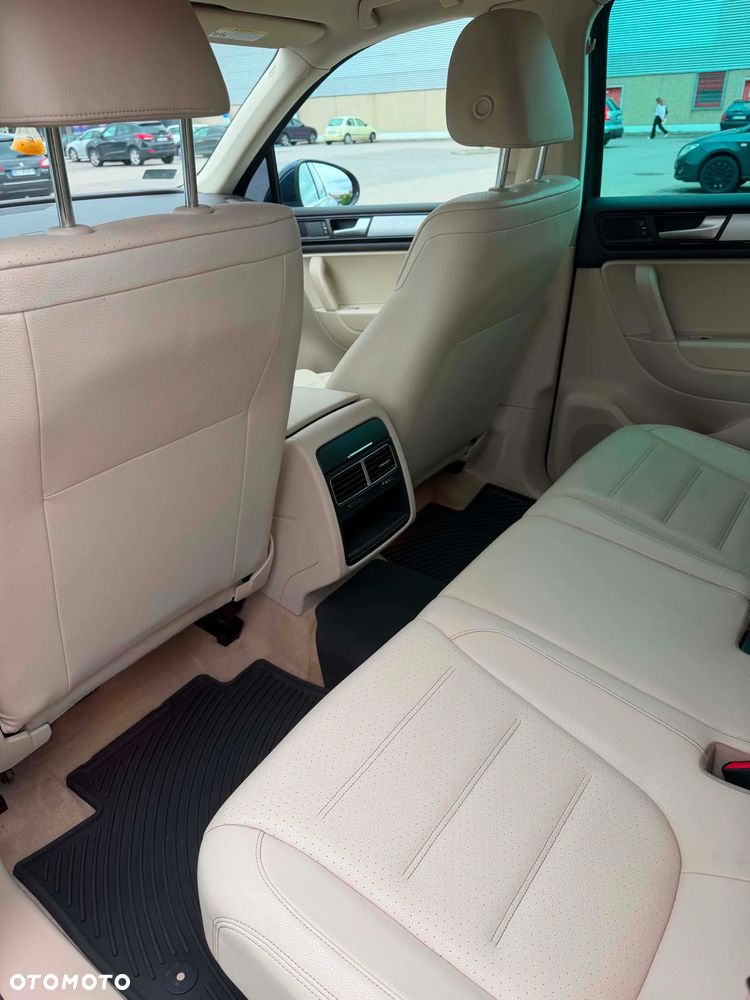 Volkswagen Touareg - 9