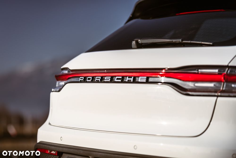 Porsche Macan Standard - 18