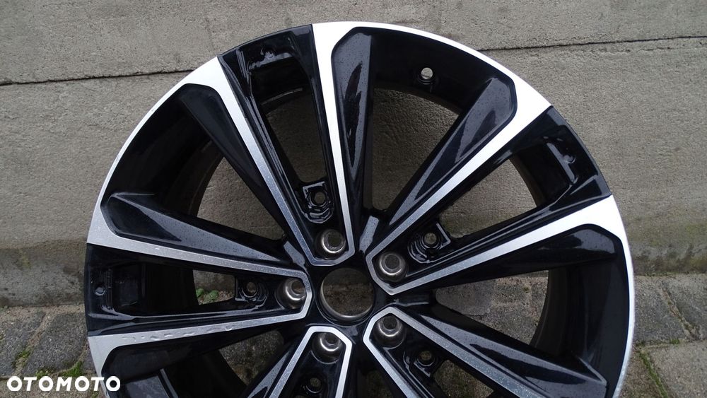 TOYOTA C-HR II - felga 7.5Jx20 ET40 5x114.3 - 2