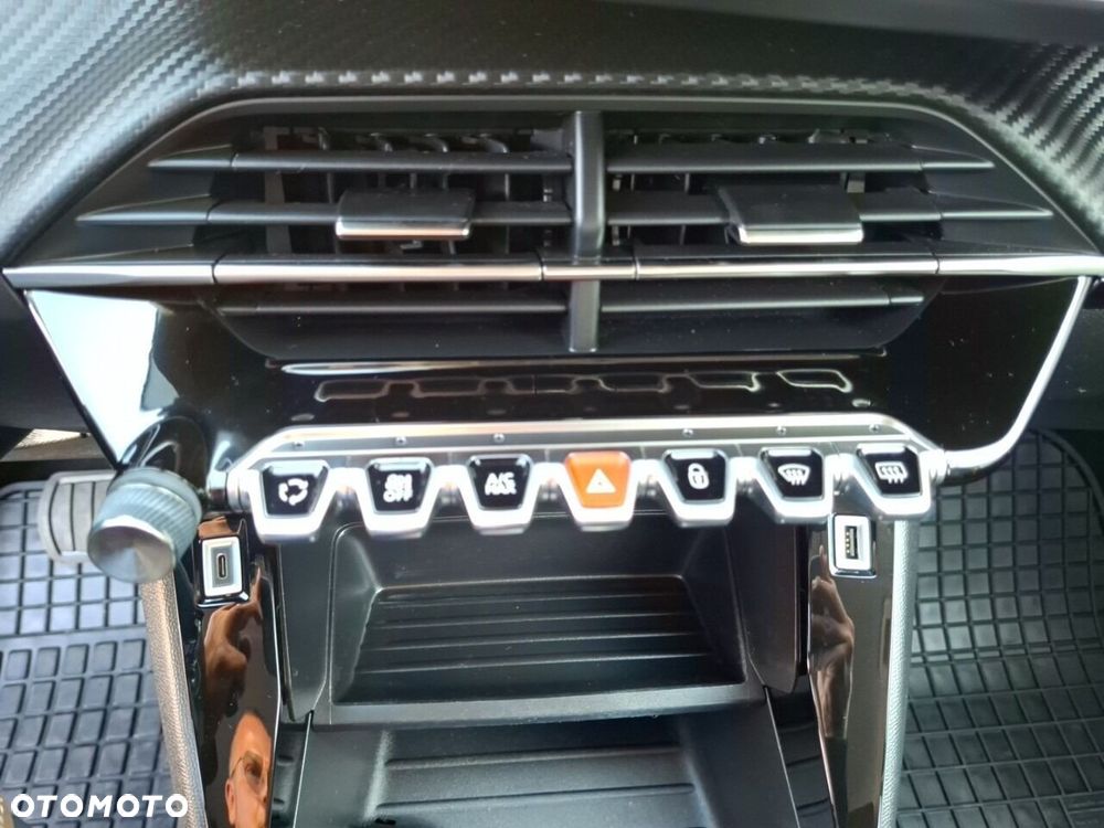 Peugeot 208 1.2 PureTech Active Pack S&S EAT8 - 20