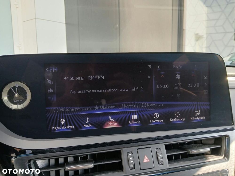 Lexus ES 300h F Sport Edition - 21