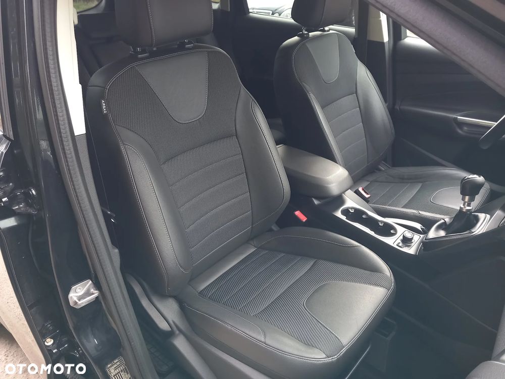 Ford Kuga 2.0 TDCi 4WD Titanium Plus - 10