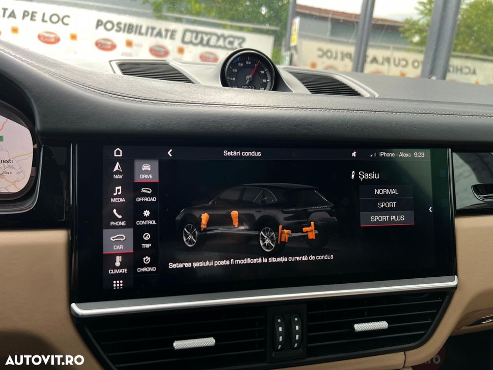 Porsche Cayenne - 28