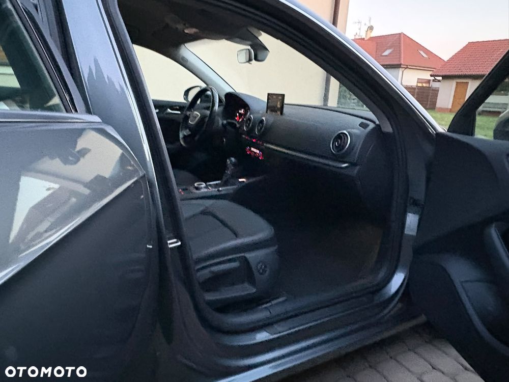 Audi A3 Sportback 2.0 TDI S tronic Ambiente - 15