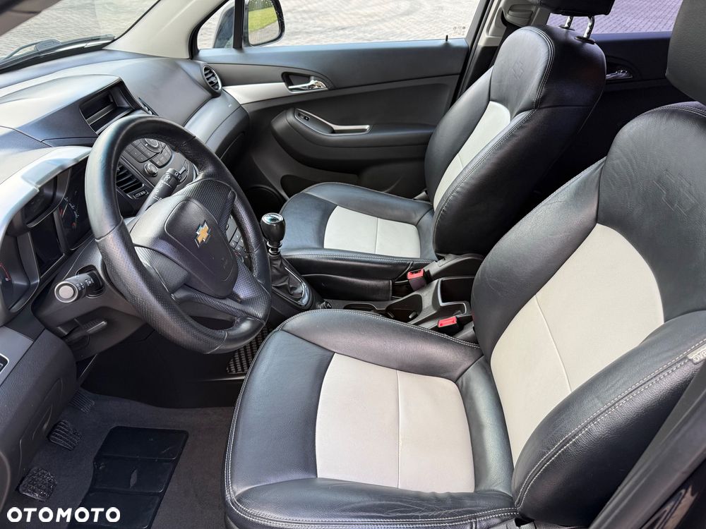 Chevrolet Orlando - 24