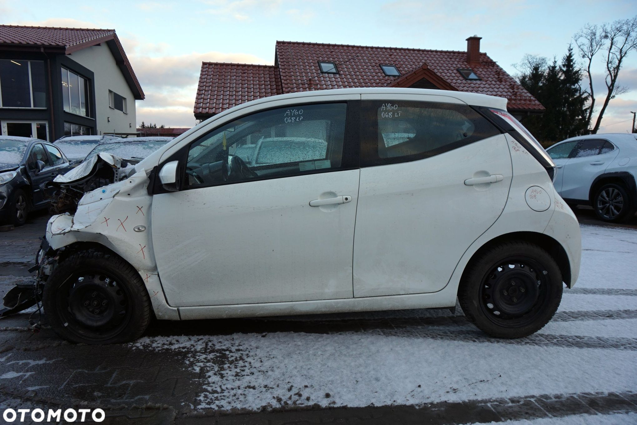 TOYOTA AYGO II 5D HB 2017 068 1.0 12V 1KR-FE 69KM C551 BIAŁY na części - 2