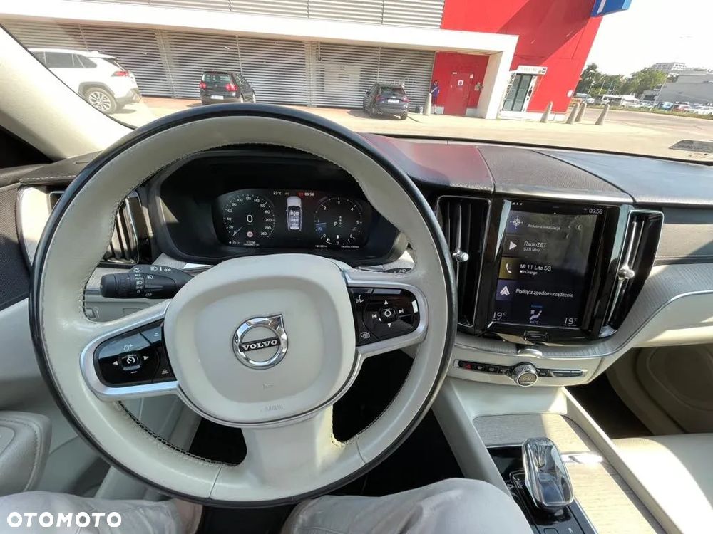 Volvo XC 60 D5 AWD Inscription - 3