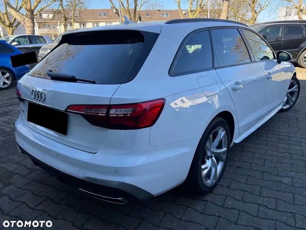 Audi A4 Avant 40 TDI quattro S tronic S line - 4